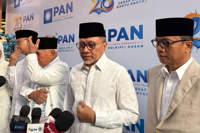 Zulhas Instruksikan Menteri dan Anggota DPR dari PAN Potong Gaji Sebulan untuk Korban Gempa NTT