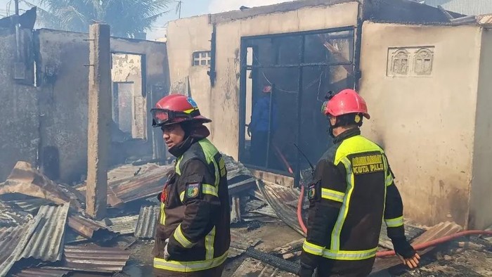 Tiga Gedung SD dan Lima Rumah Terdampak Kebakaran di Palu
